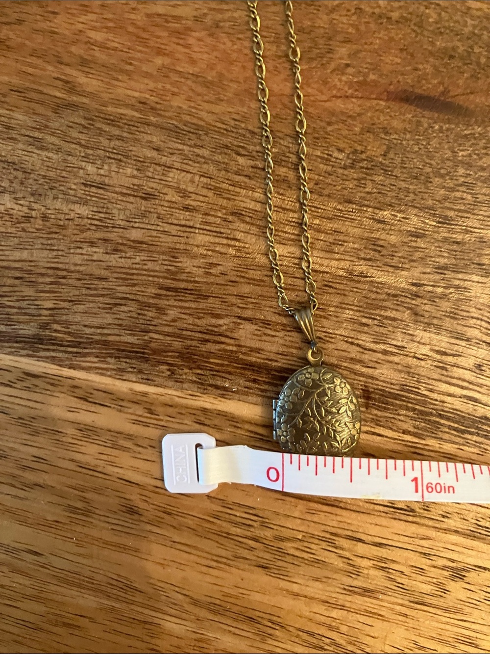 Vintage Piddiddly Links Ltd Floral Oval Photo Locket Necklace Gold Tone Romantic - Picture 7 of 7